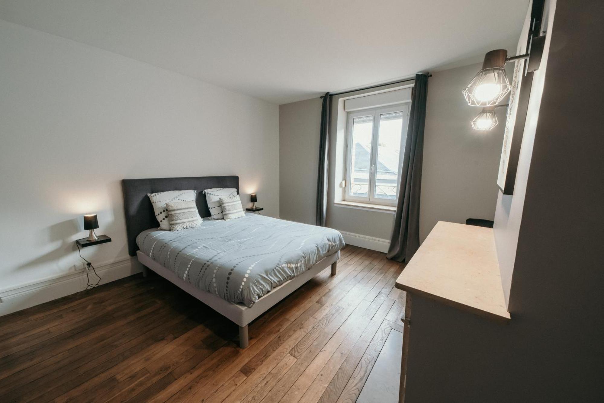 Appartement D'Alexandre Hyper Centre-Ville Charleville-Mézières Екстериор снимка