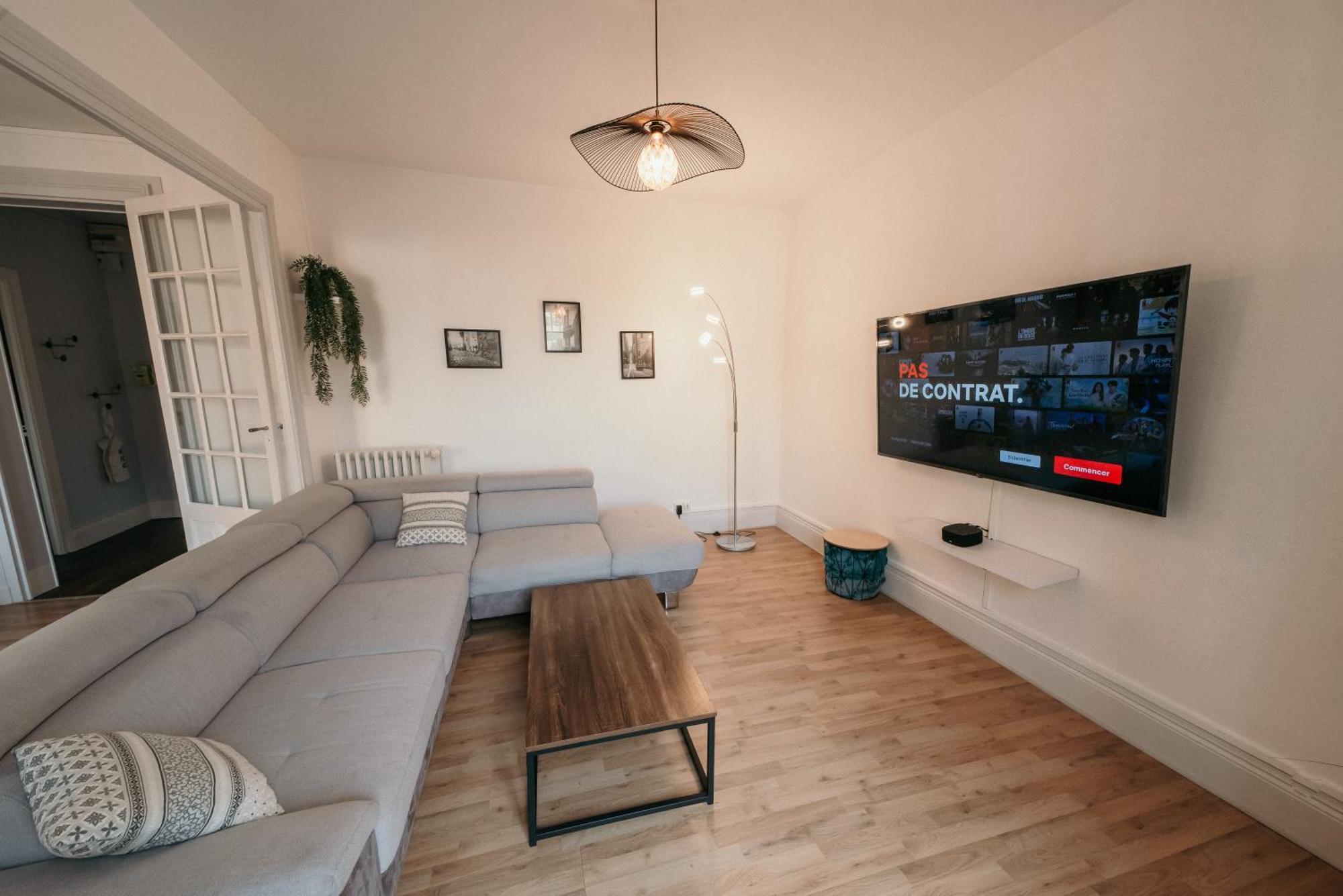 Appartement D'Alexandre Hyper Centre-Ville Charleville-Mézières Екстериор снимка